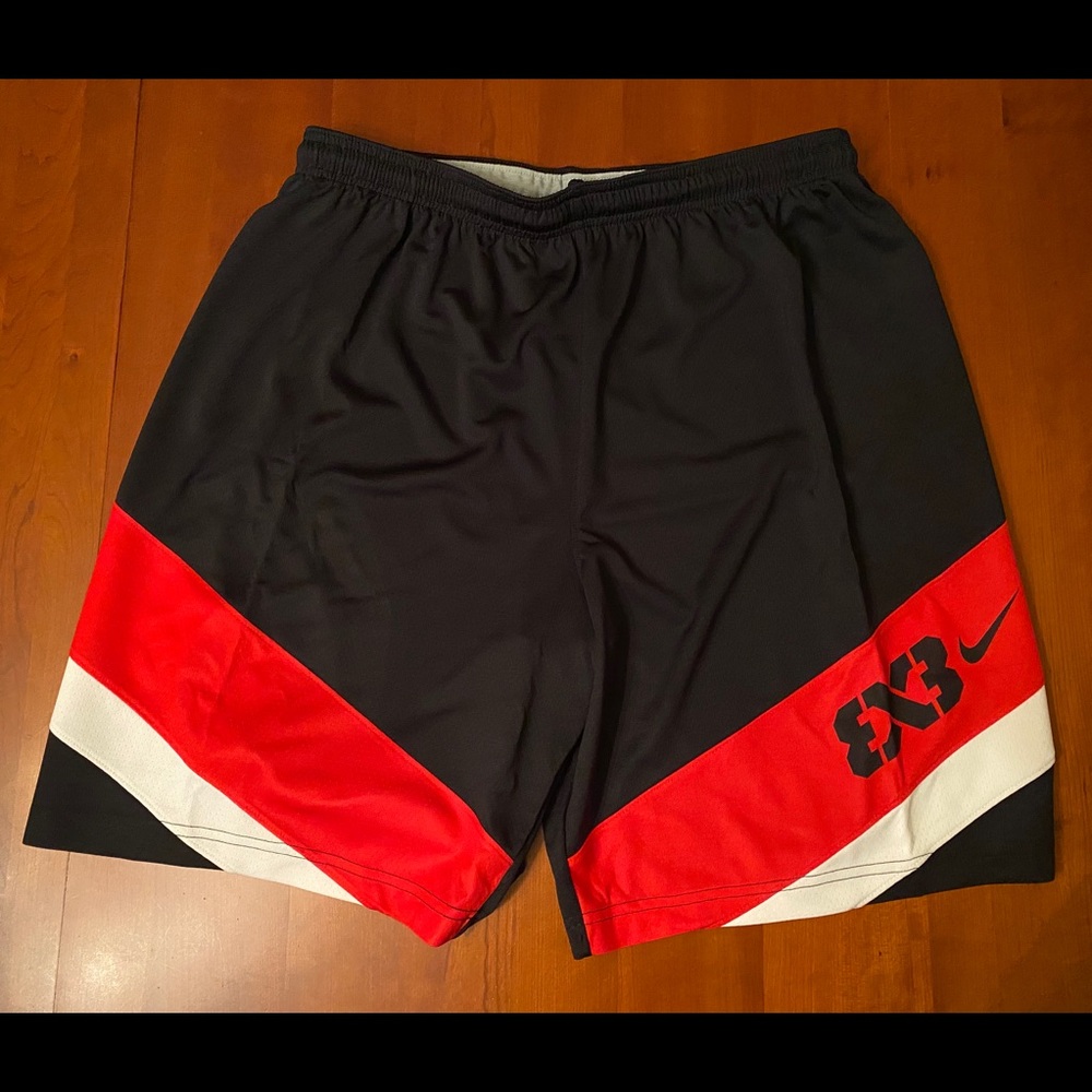 Men’s Nike 3V3 FIBA USA Basketball Shorts L Red